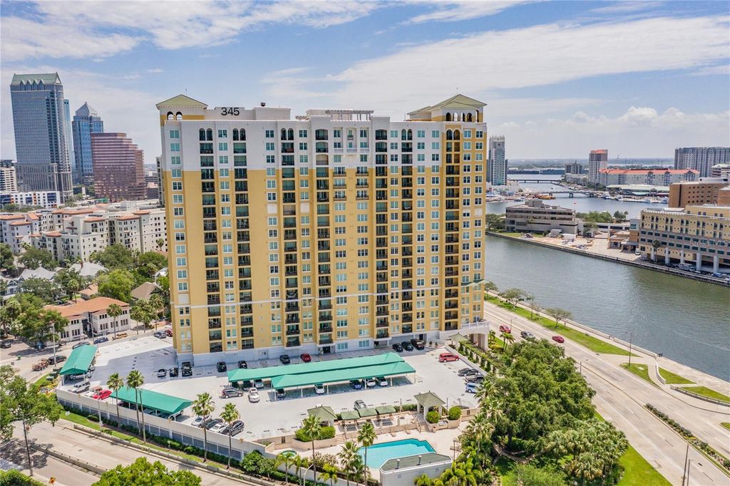 Photo of 345 Bayshore Boulevard #1411, Tampa, FL 33606 (MLS # TB8433911)