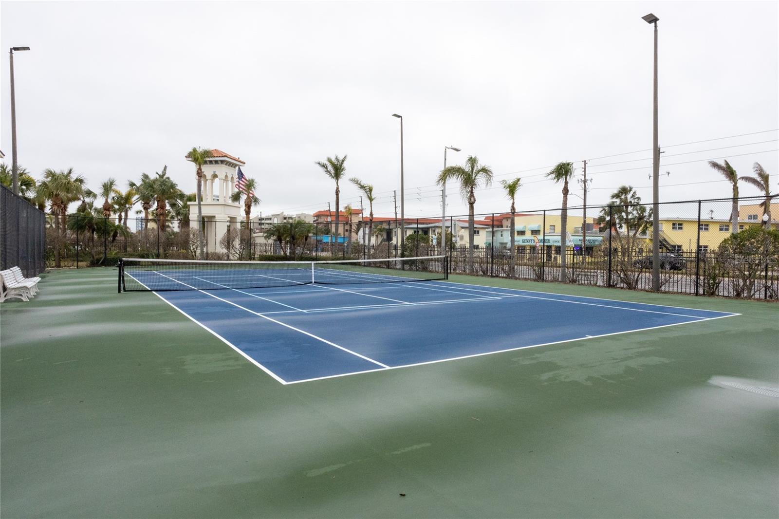 REDINGTON SHORES YACHT & TENNIS CLUB - Residential