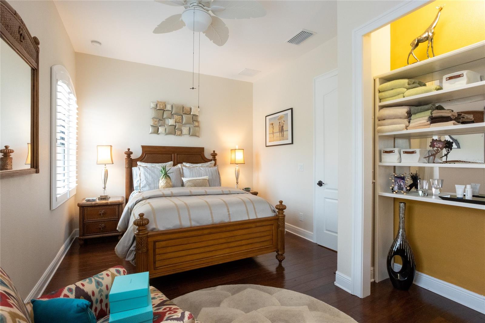 REDINGTON SHORES YACHT & TENNIS CLUB - Residential