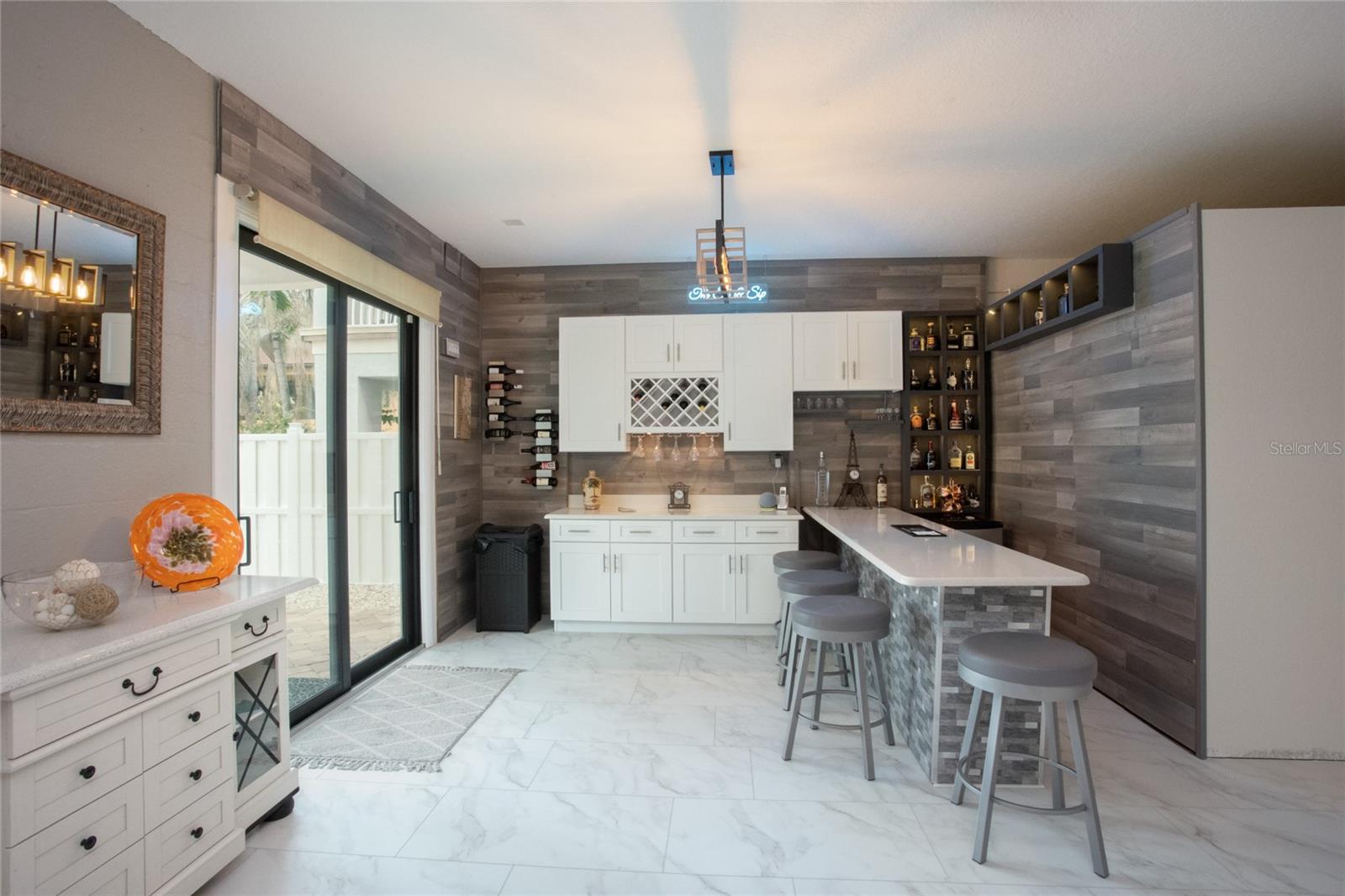 REDINGTON SHORES YACHT & TENNIS CLUB - Residential