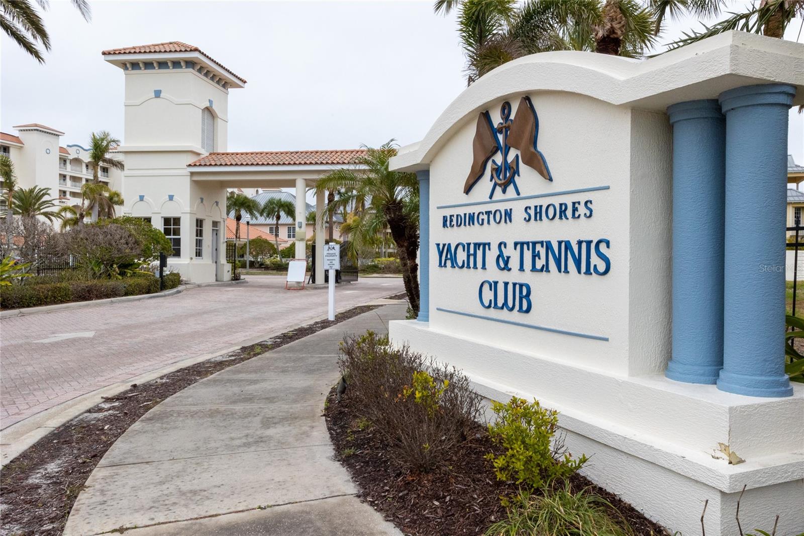 REDINGTON SHORES YACHT & TENNIS CLUB - Residential