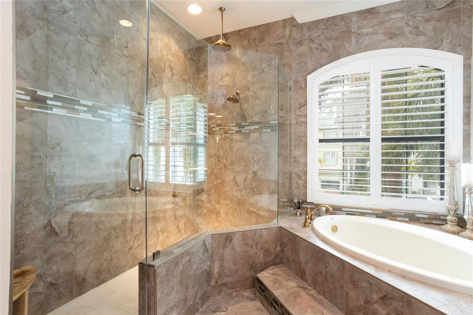 REDINGTON SHORES YACHT & TENNIS CLUB - Residential