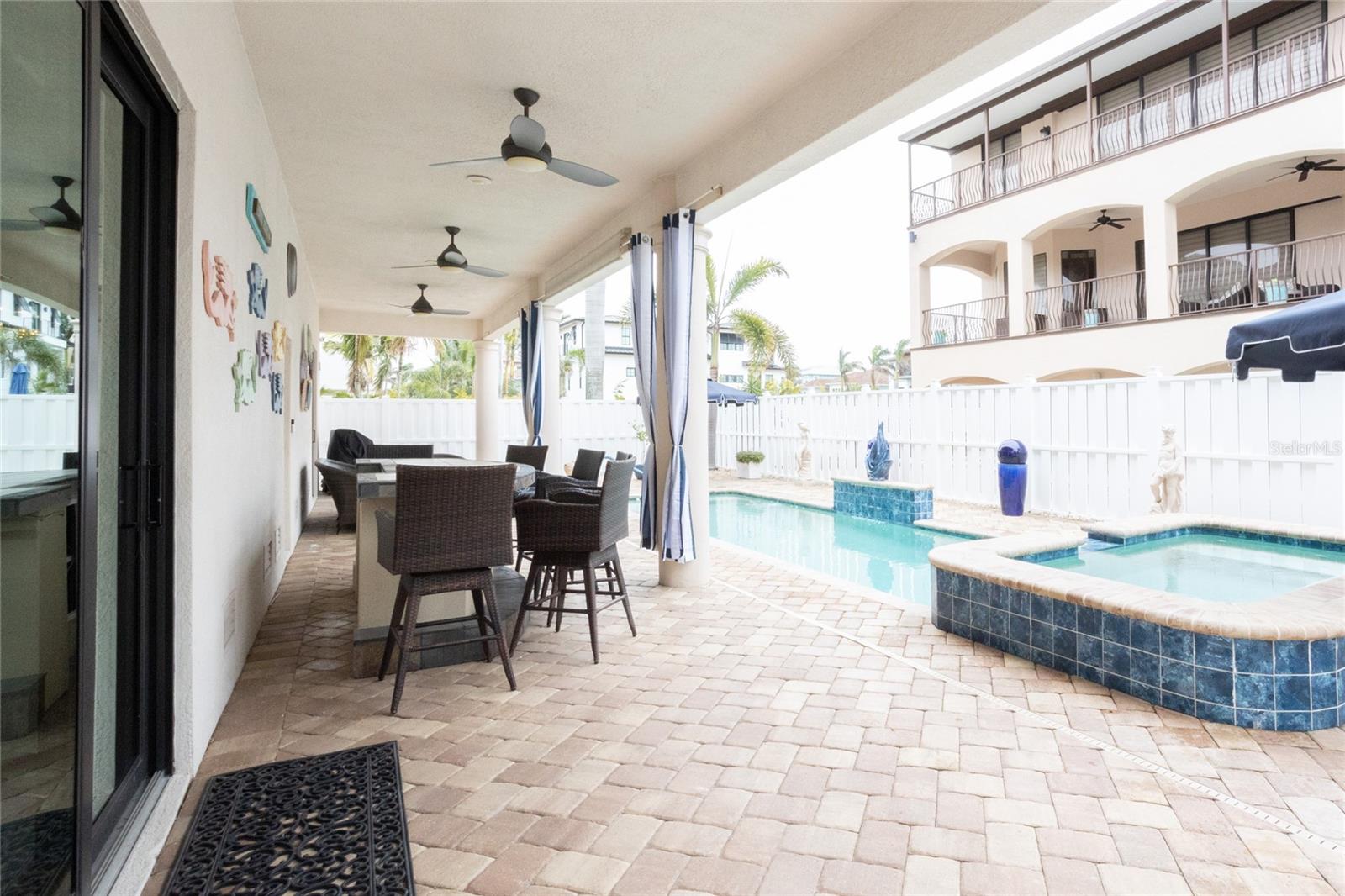 REDINGTON SHORES YACHT & TENNIS CLUB - Residential
