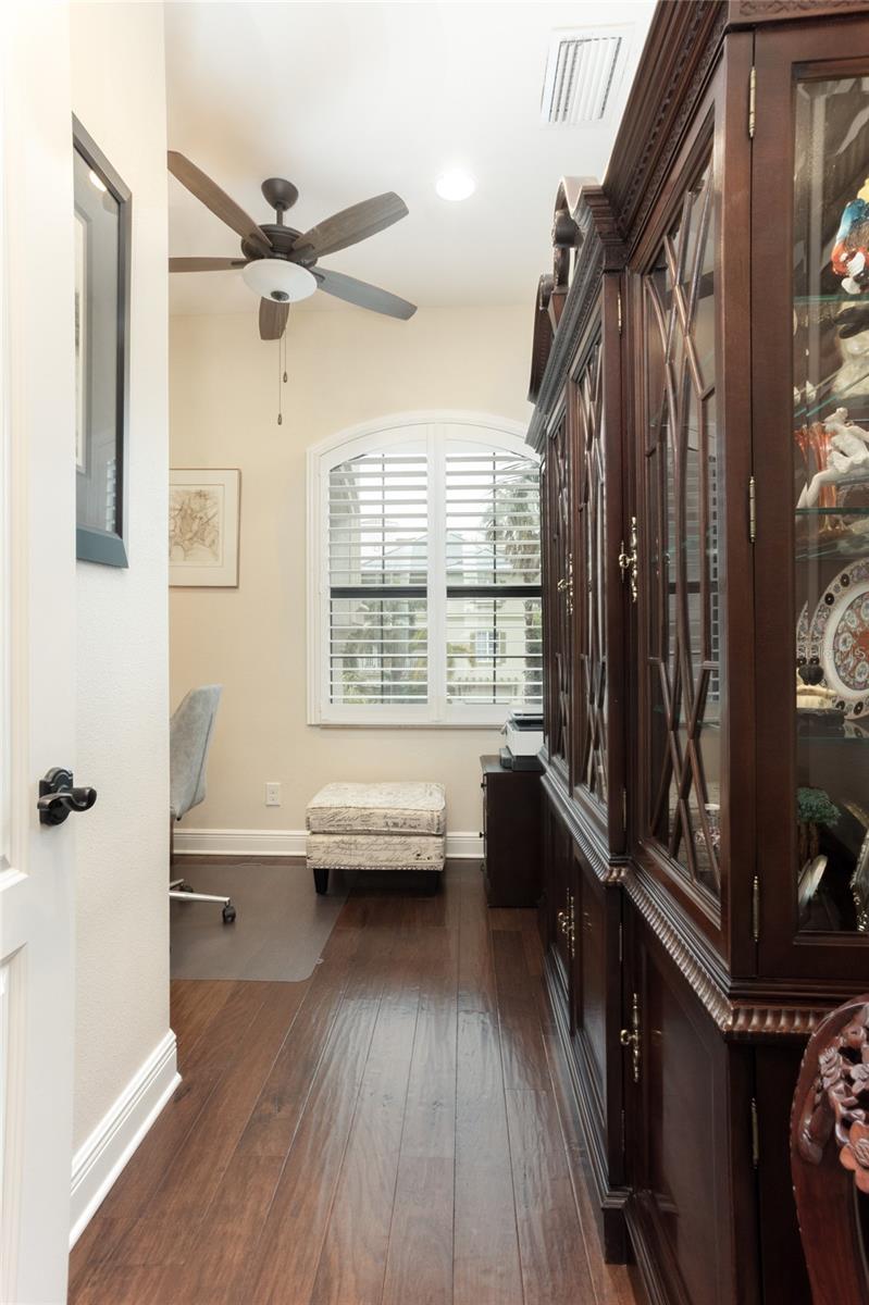 REDINGTON SHORES YACHT & TENNIS CLUB - Residential