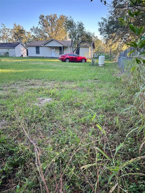 A home in PLANT CITY