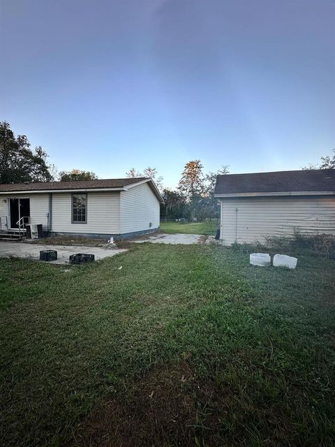 A home in PLANT CITY