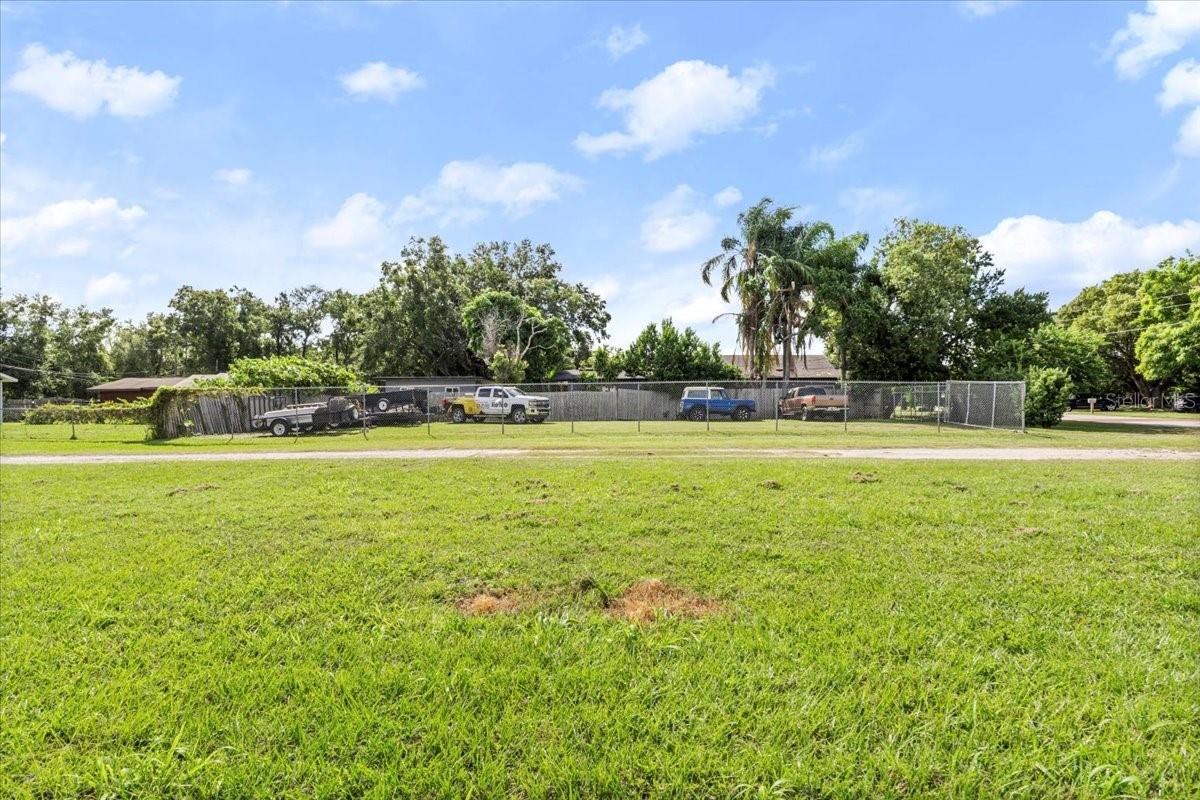 PONCE DE LEON - Land