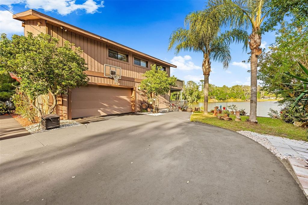 Photo of 17301 Estes Road, Lutz, FL 33548 (MLS # TB8498406)