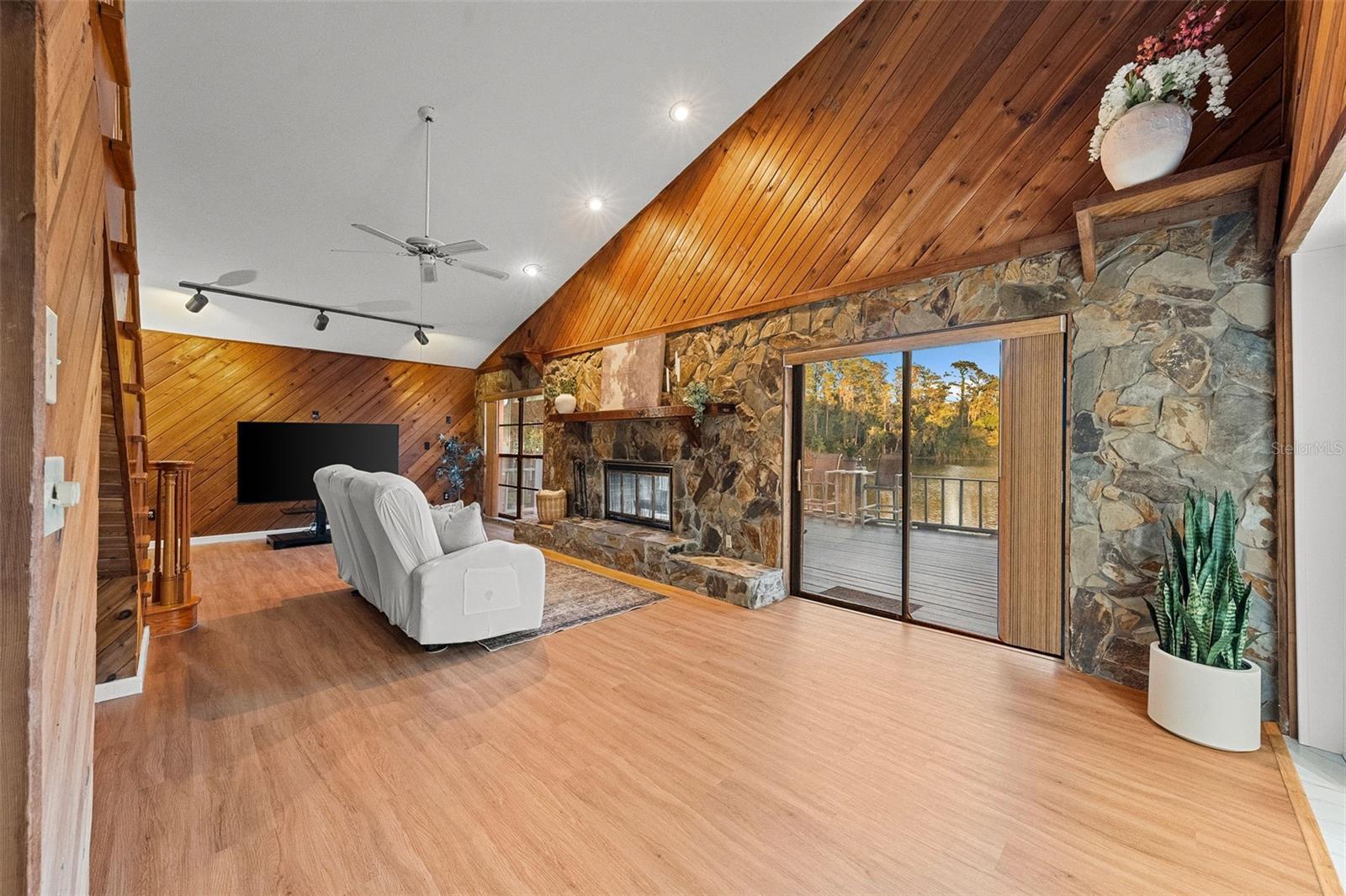 DEVANE ACRES SUB - Residential