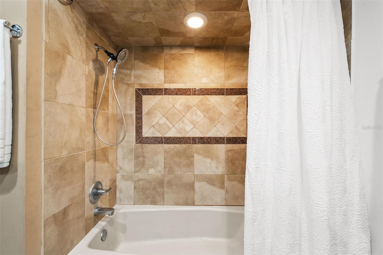 DEVANE ACRES SUB - Residential