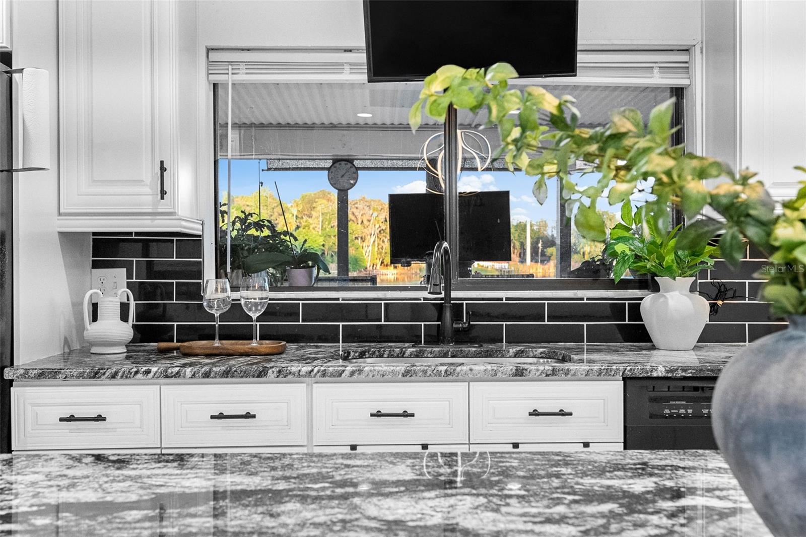 DEVANE ACRES SUB - Residential