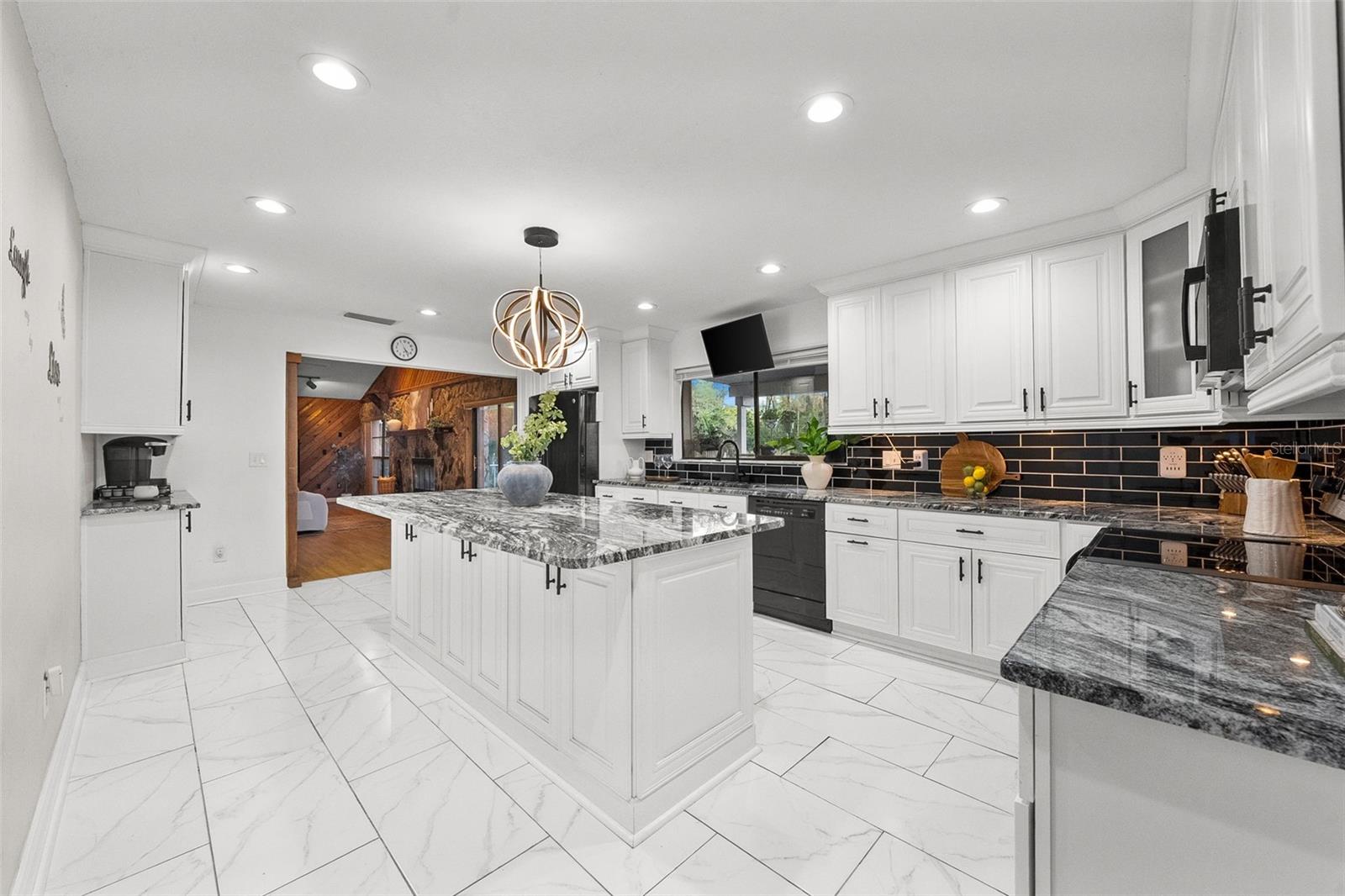 DEVANE ACRES SUB - Residential