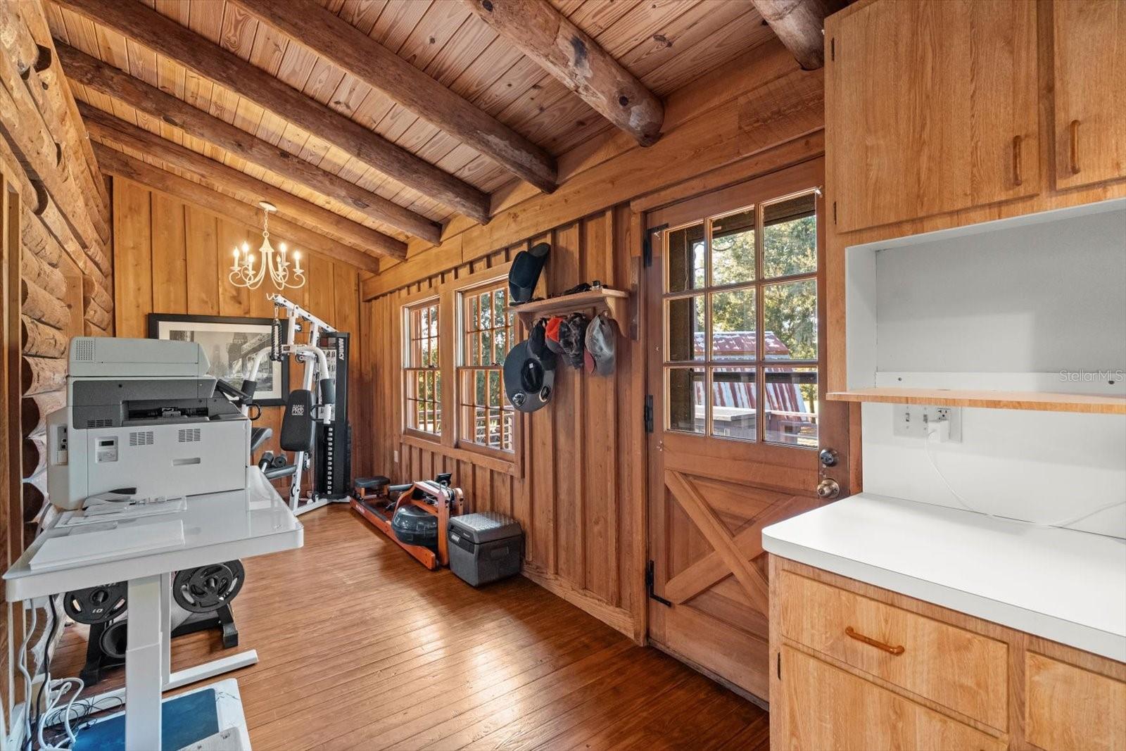 ACREAGE & UNREC - Residential