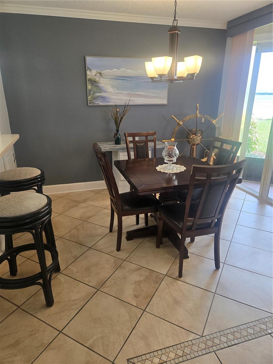 5633 LA PUERTA DEL SOL BOULEVARD S 108