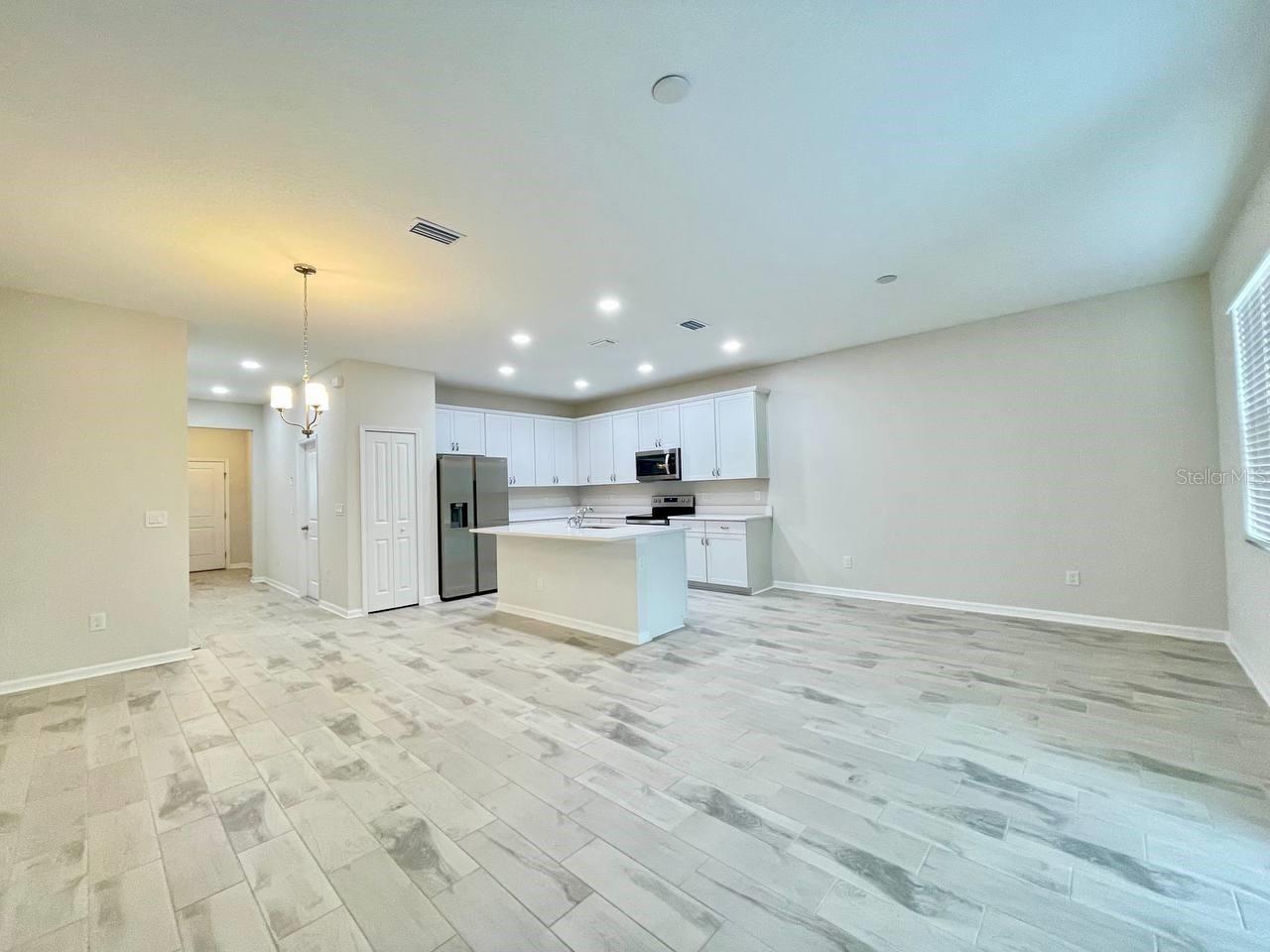 CALUSA CRK - Residential Lease