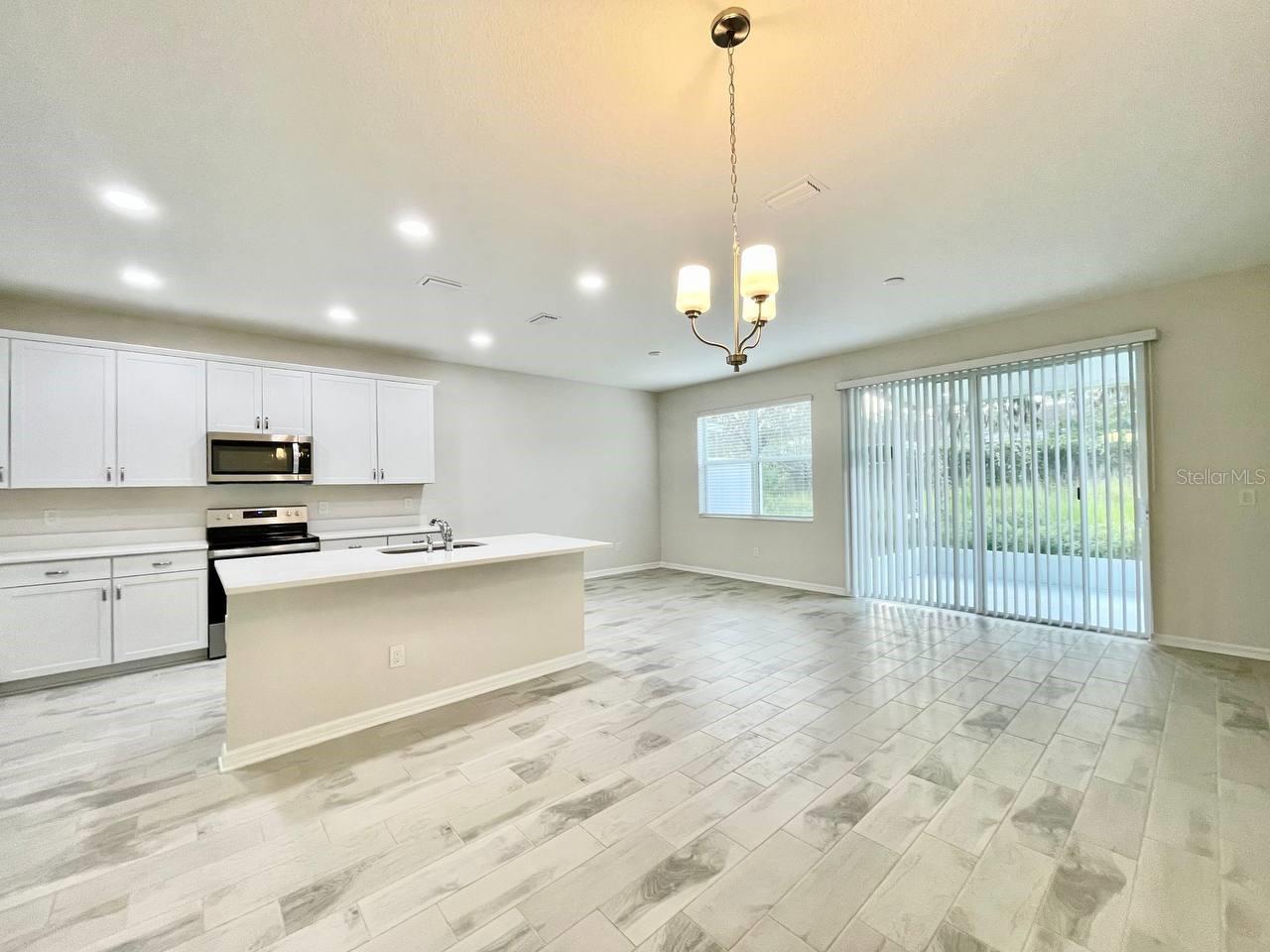 CALUSA CRK - Residential Lease