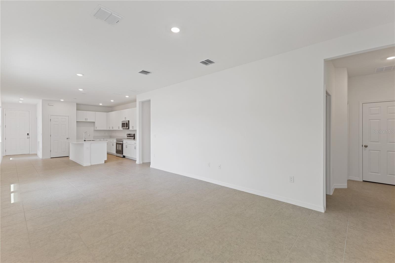 MIRROR LAKE VILLAGE - Residential