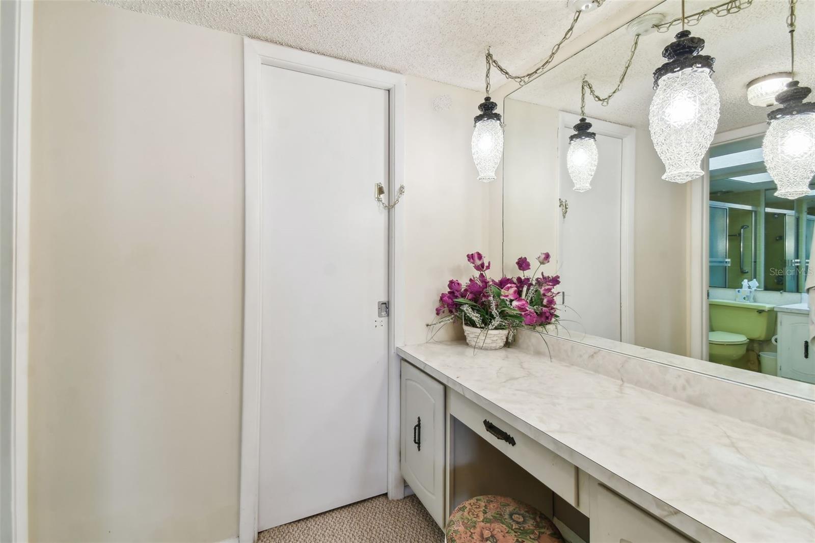 REDINGTON TOWERS BLDG 2 CONDO - Residential