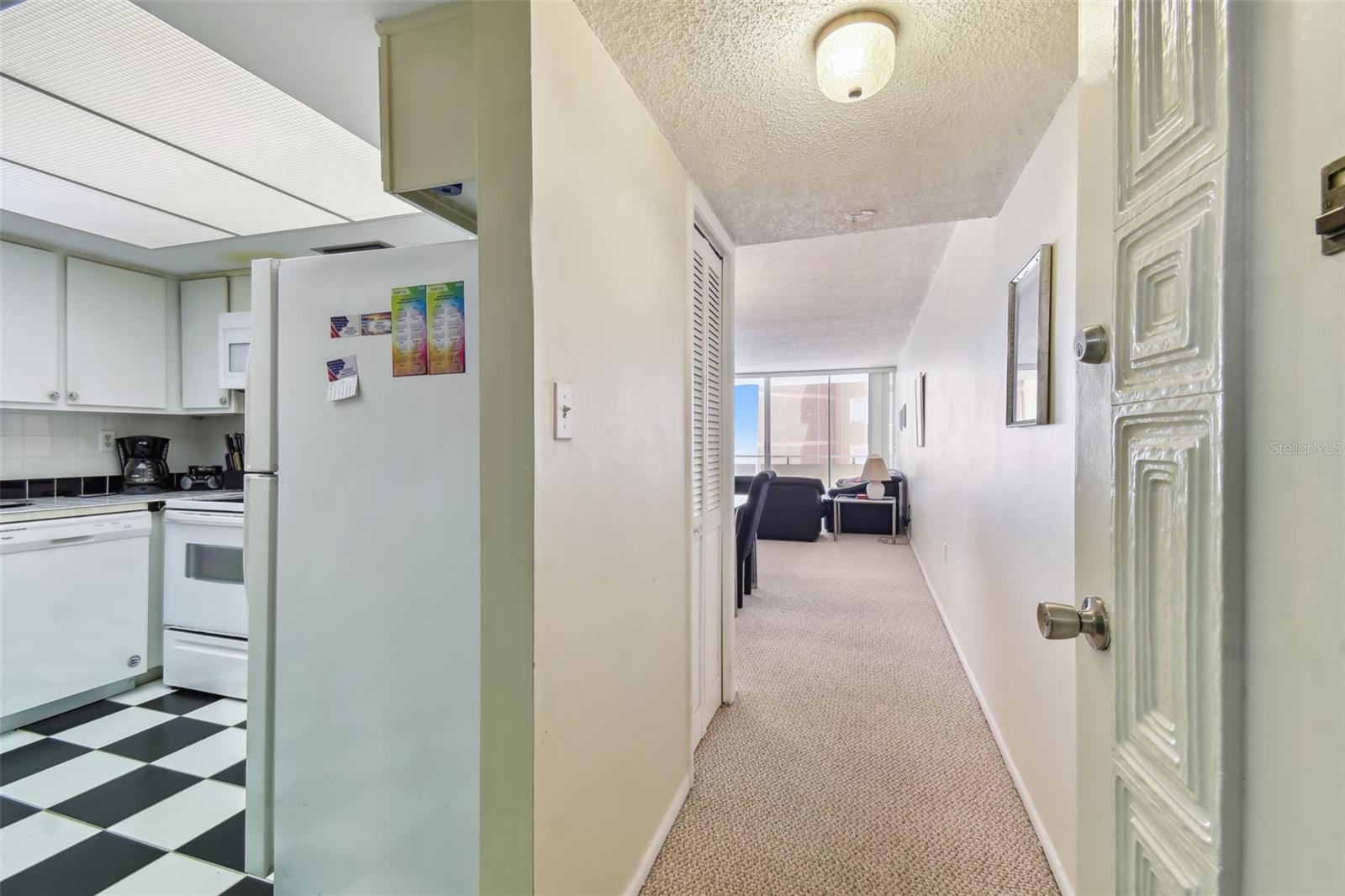 REDINGTON TOWERS BLDG 2 CONDO - Residential