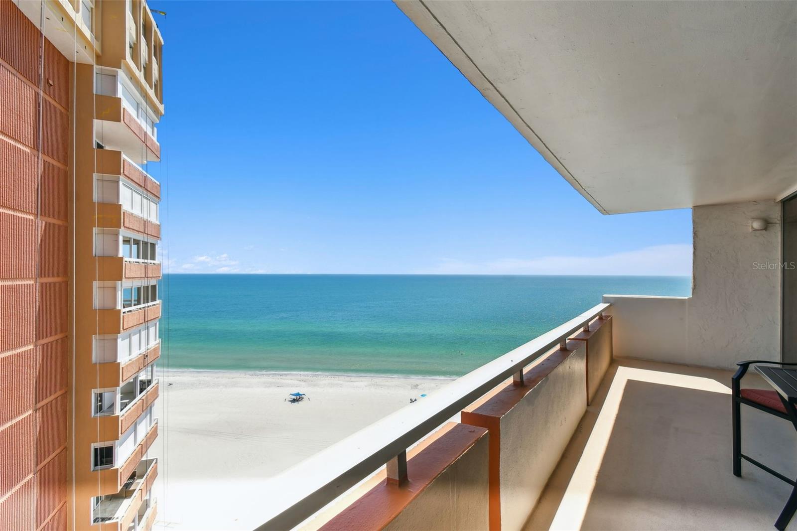 REDINGTON TOWERS BLDG 2 CONDO - Residential