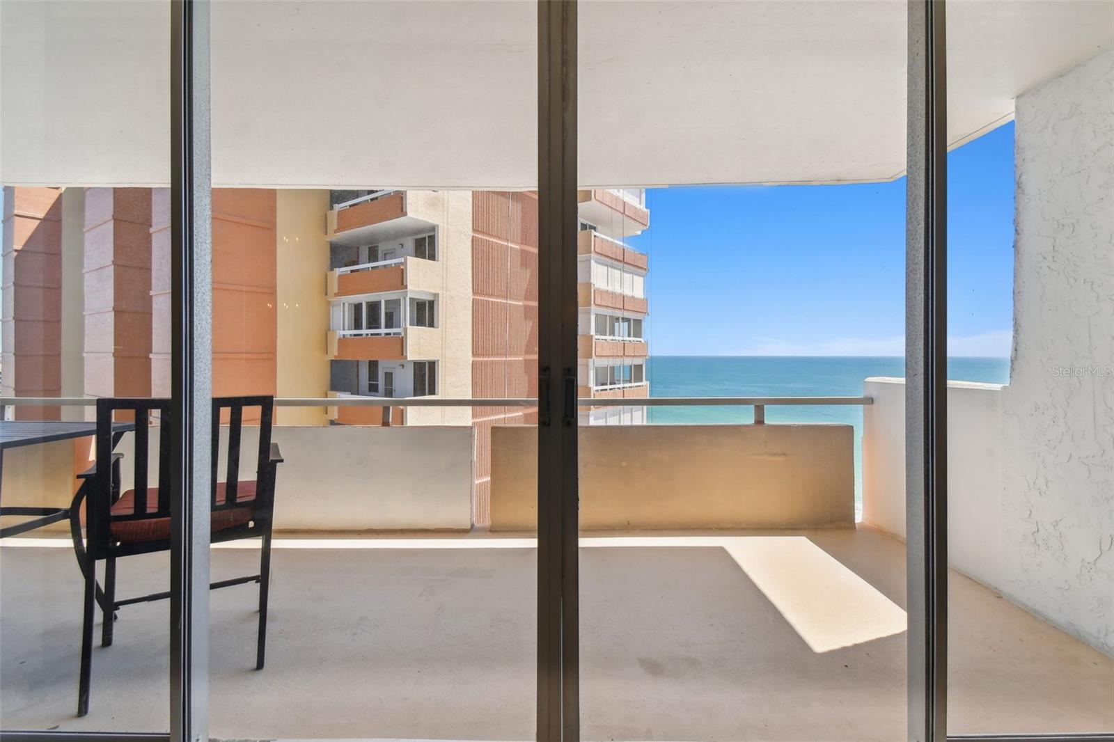REDINGTON TOWERS BLDG 2 CONDO - Residential