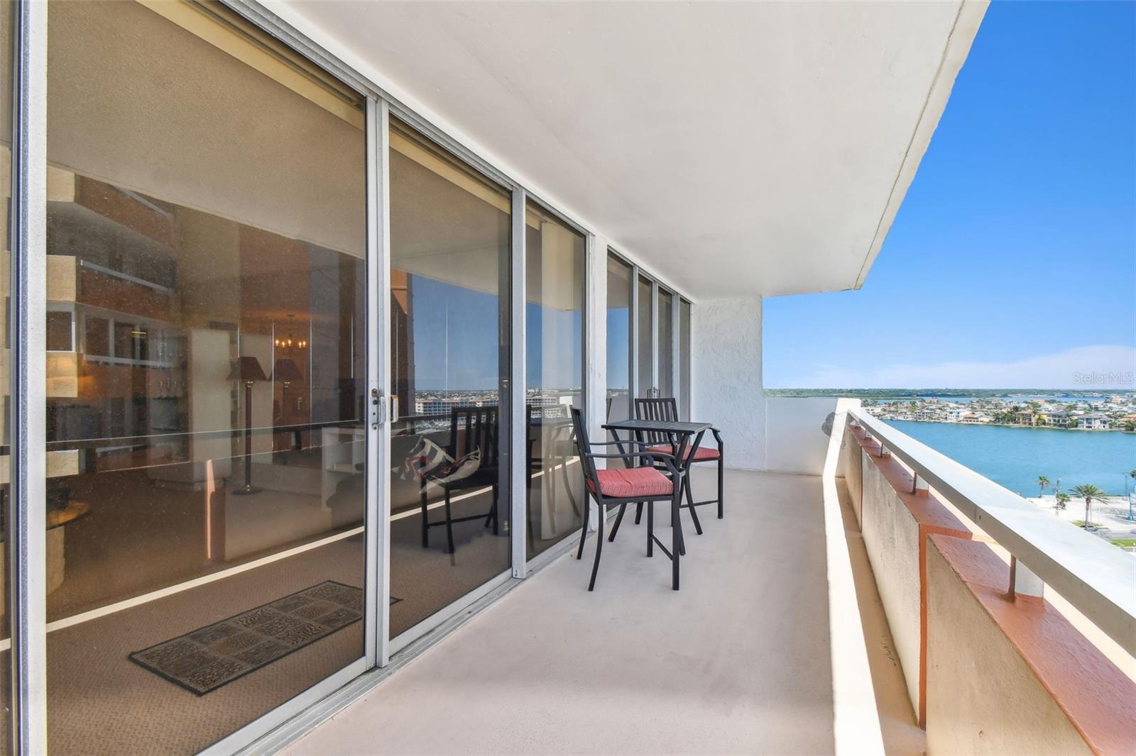 REDINGTON TOWERS BLDG 2 CONDO - Residential
