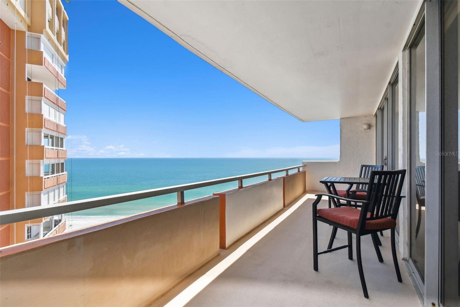 REDINGTON TOWERS BLDG 2 CONDO - Residential