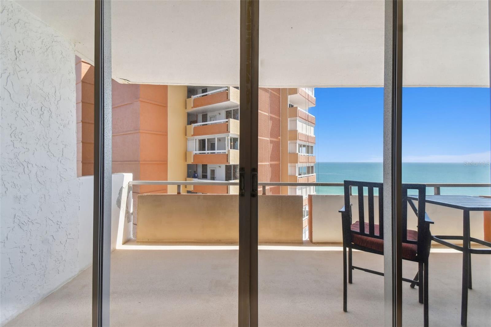 REDINGTON TOWERS BLDG 2 CONDO - Residential