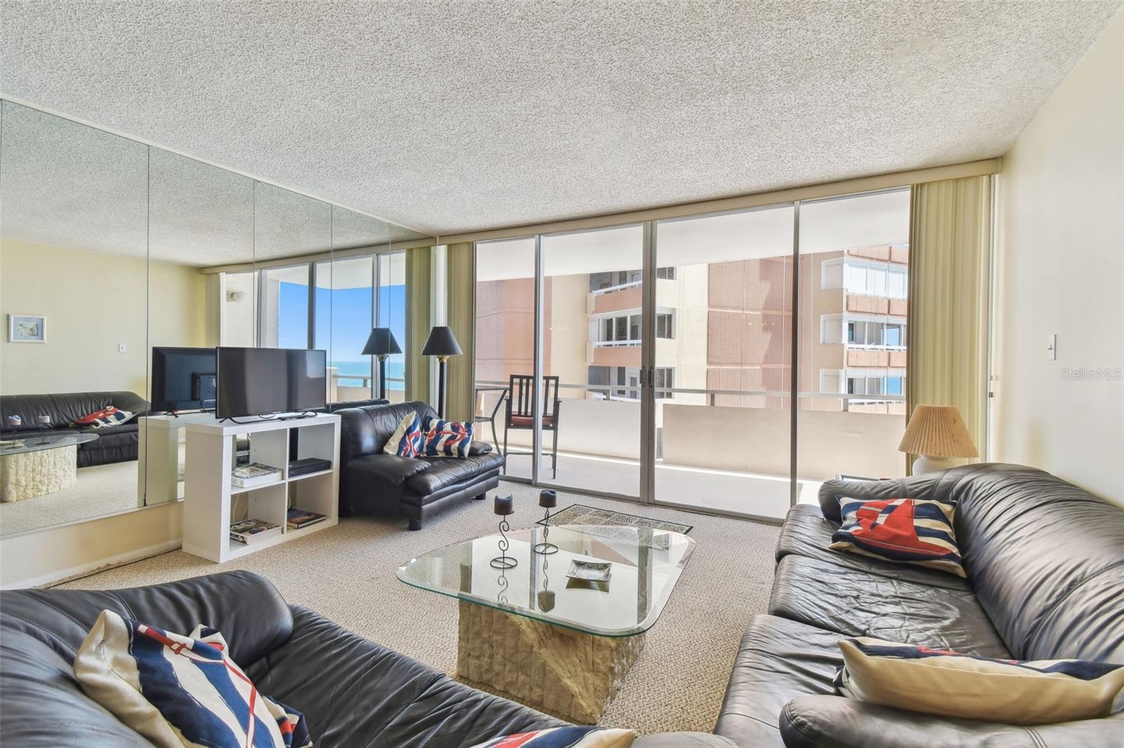 REDINGTON TOWERS BLDG 2 CONDO - Residential
