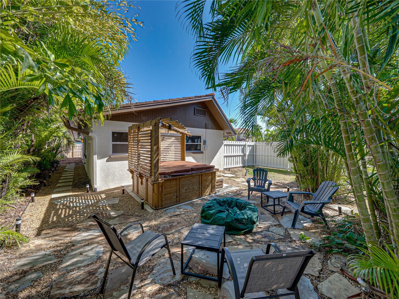 PASADENA ISLE - Residential Lease