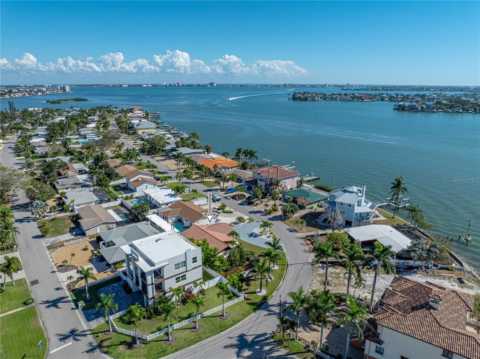 PASADENA ISLE - Residential Lease