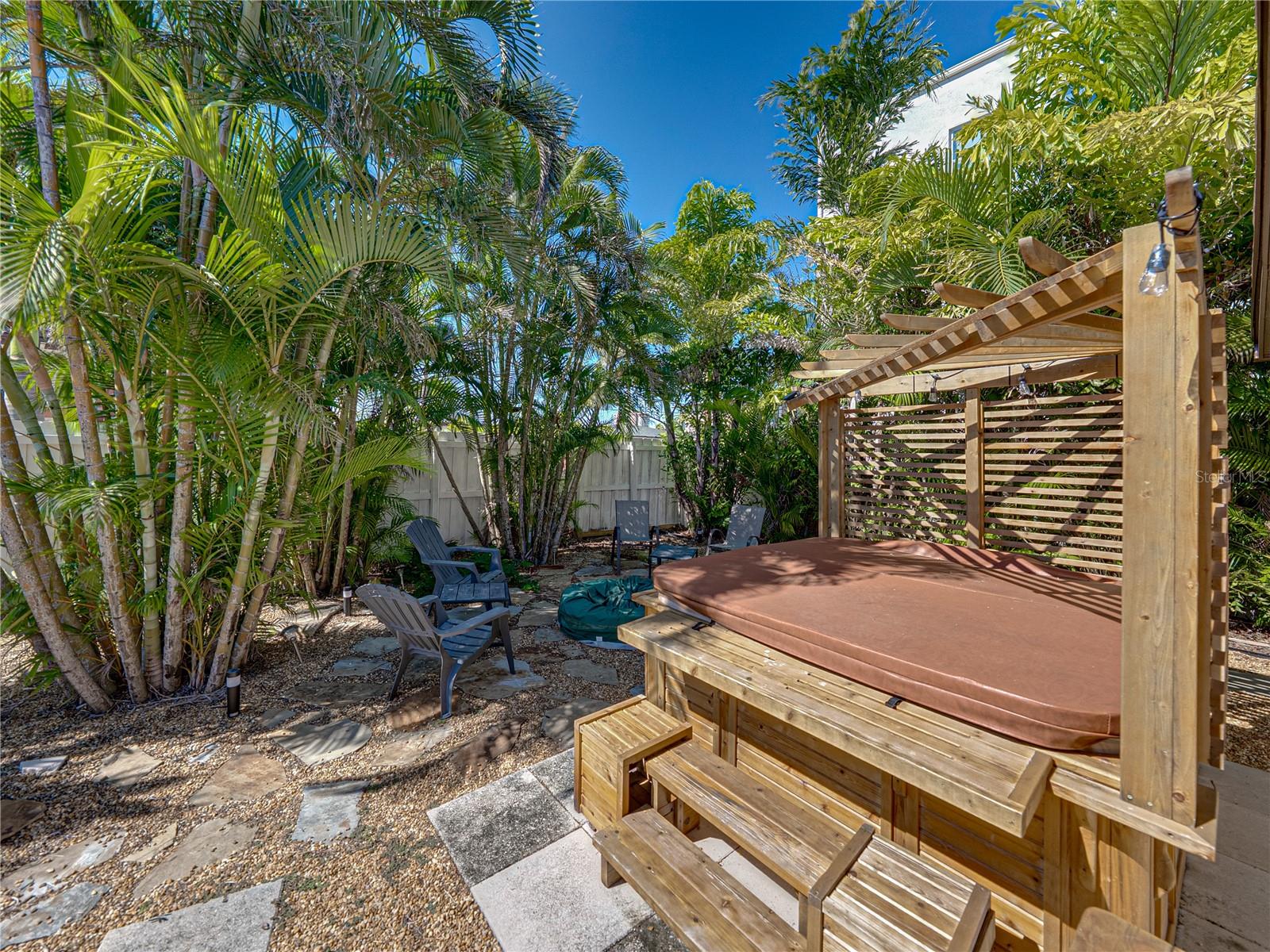 PASADENA ISLE - Residential Lease