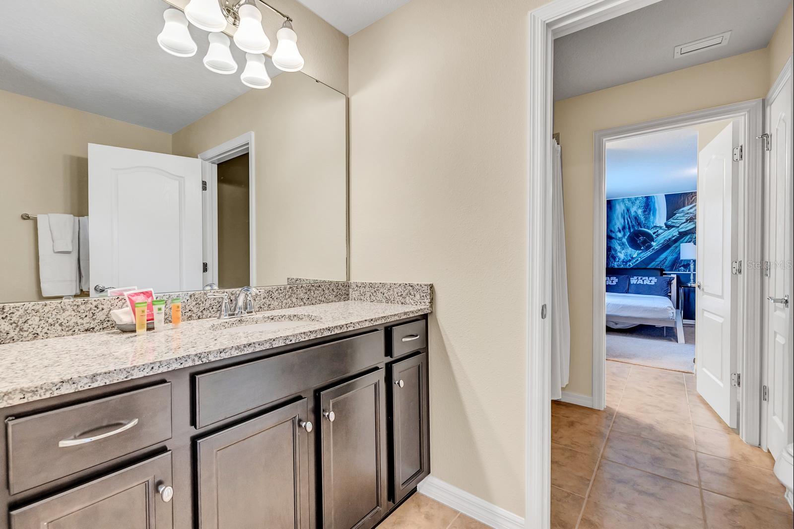 WINDSOR AT WESTSIDE - Residential