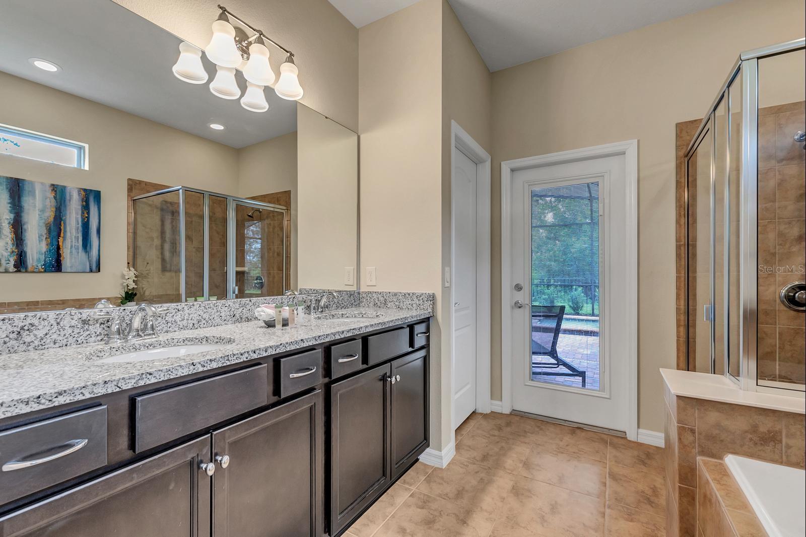 WINDSOR AT WESTSIDE - Residential