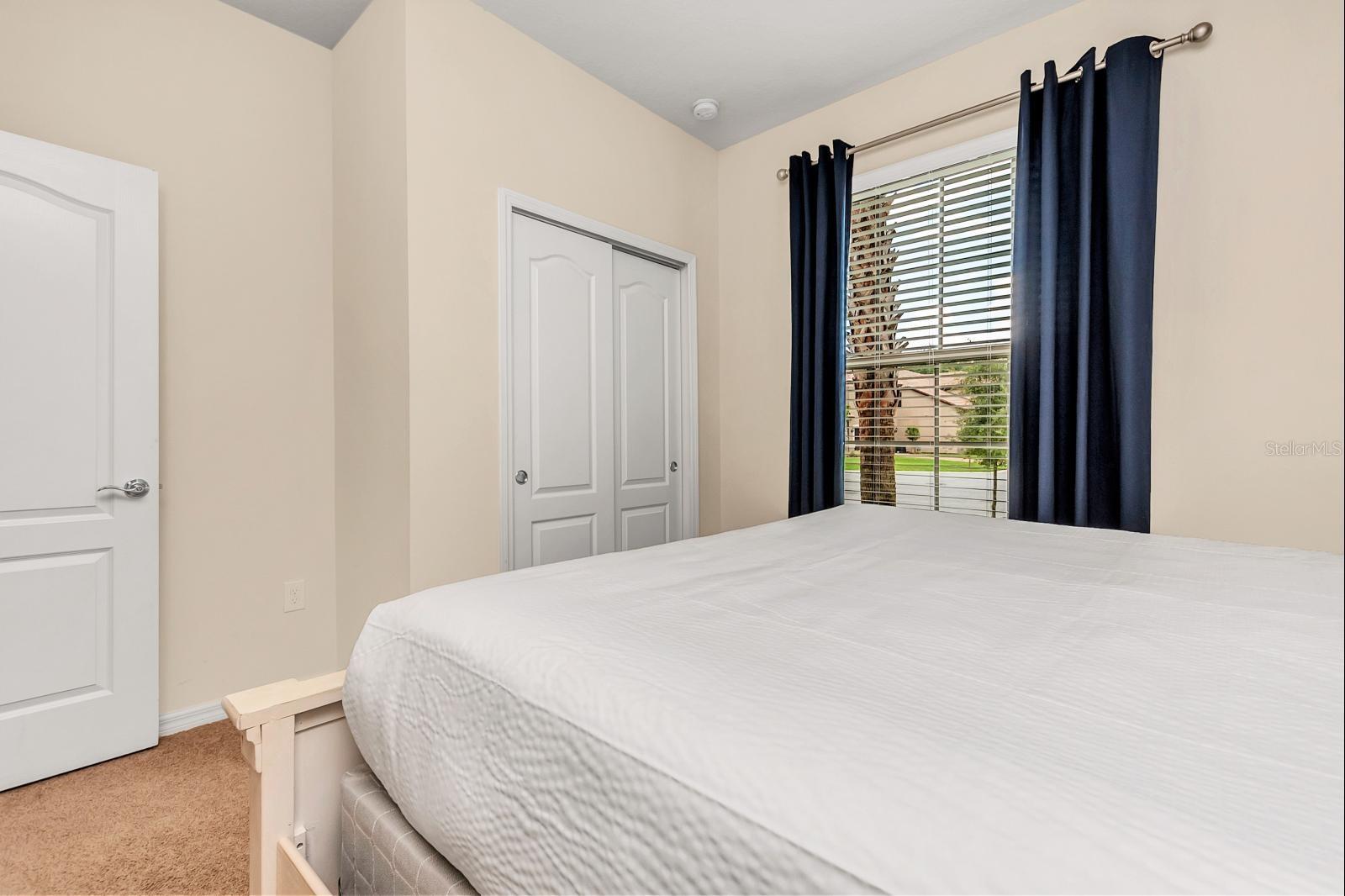 WINDSOR AT WESTSIDE - Residential