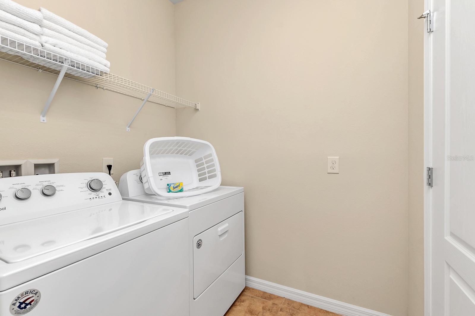 WINDSOR AT WESTSIDE - Residential