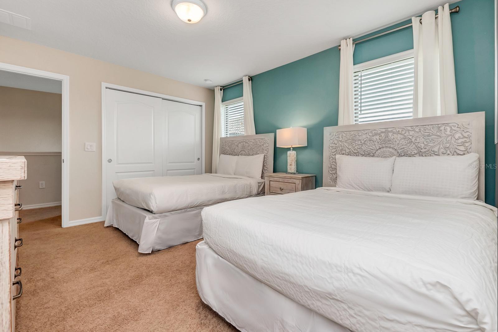 WINDSOR AT WESTSIDE - Residential