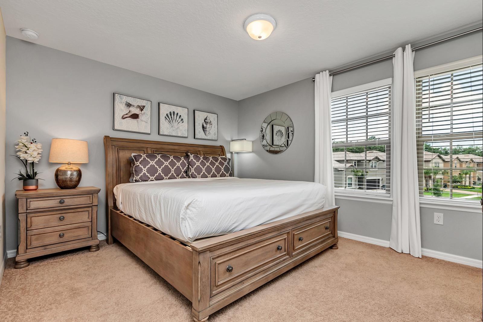 WINDSOR AT WESTSIDE - Residential