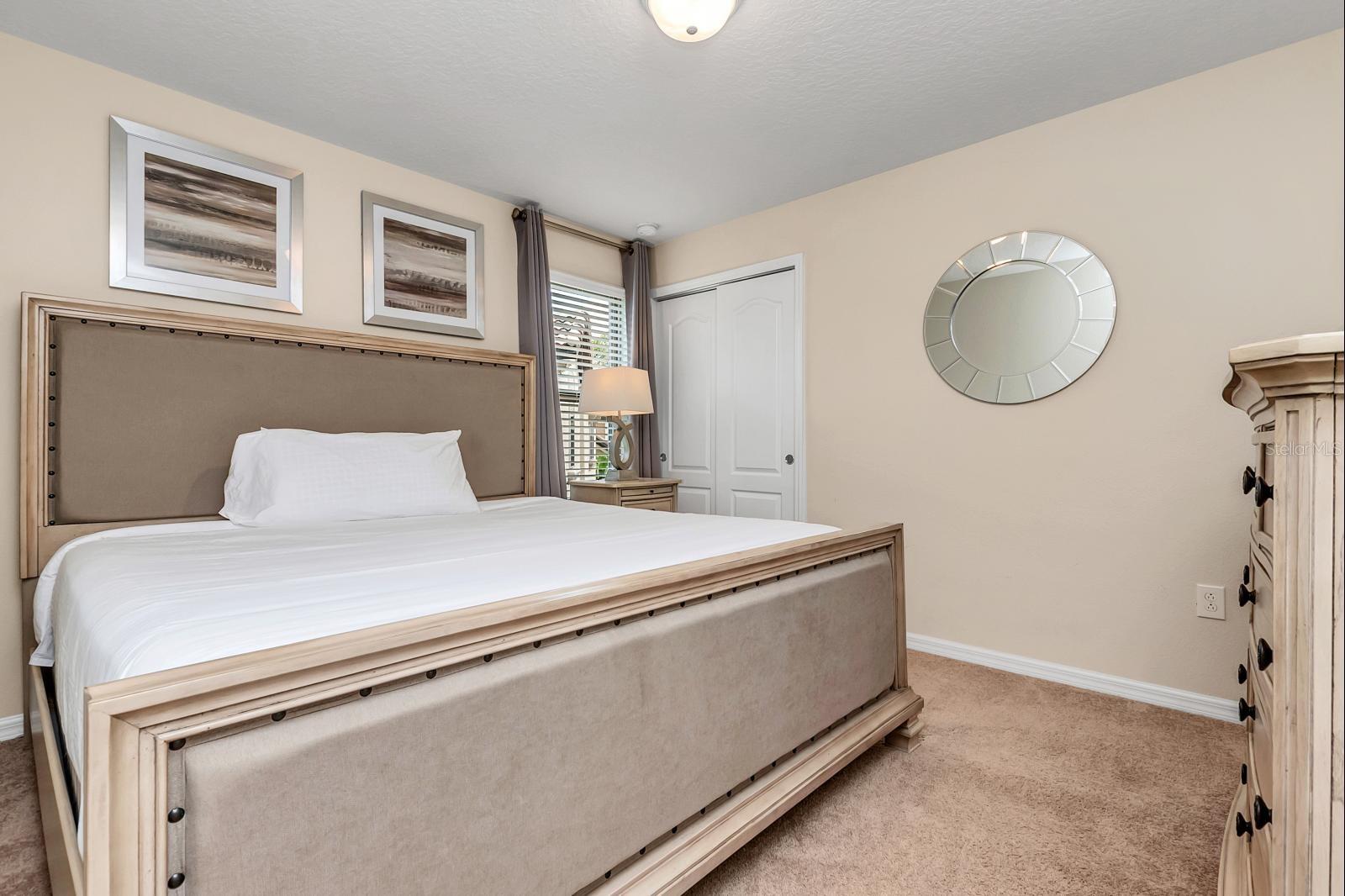 WINDSOR AT WESTSIDE - Residential