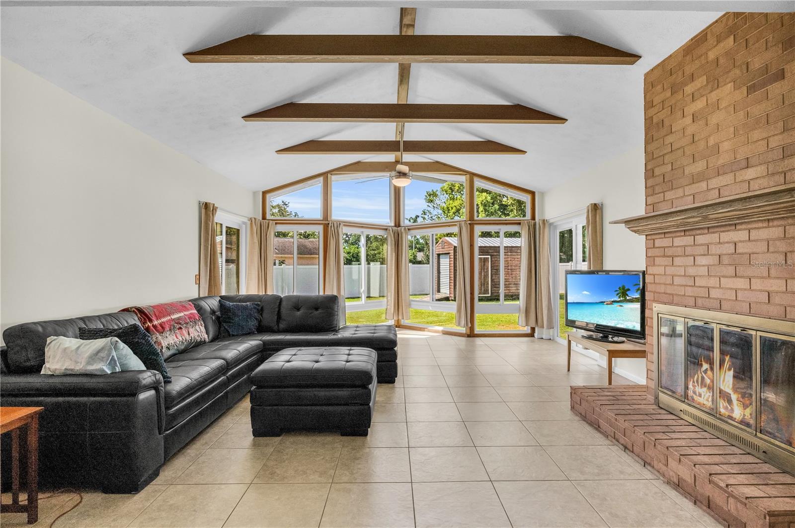 1119 LAKEMONT DRIVE