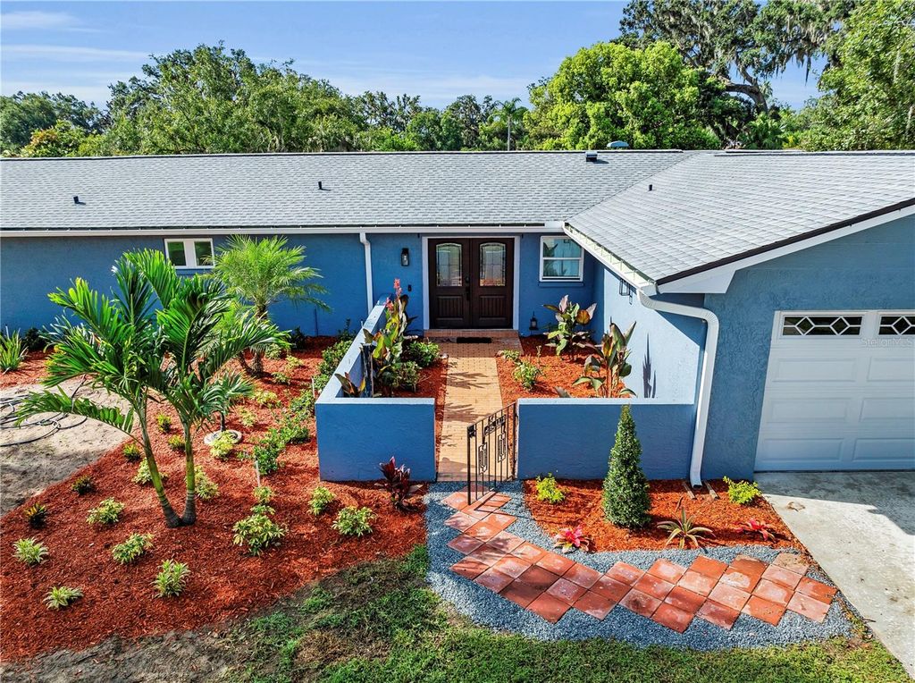 Photo of 1119 Lakemont Drive, Valrico, FL 33594 (MLS # TB8405795)