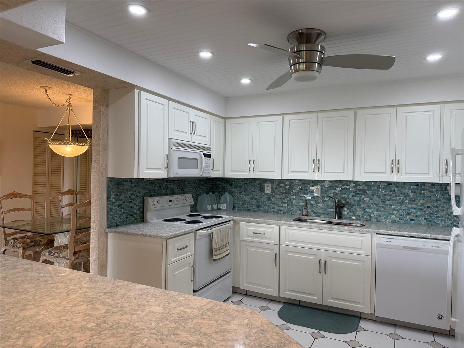 ST ARMAND TOWERS - Residential Lease