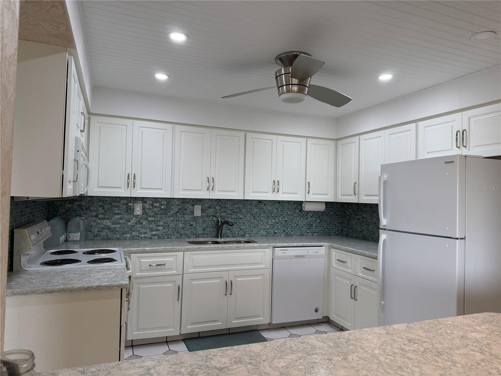 ST ARMAND TOWERS - Residential Lease