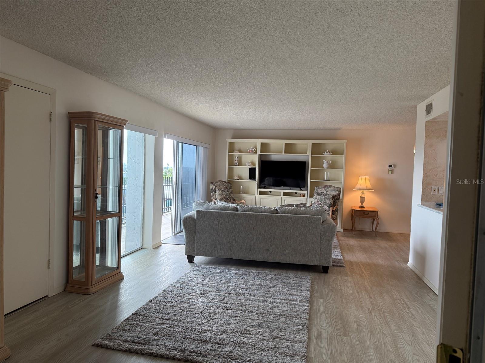 ST ARMAND TOWERS - Residential Lease