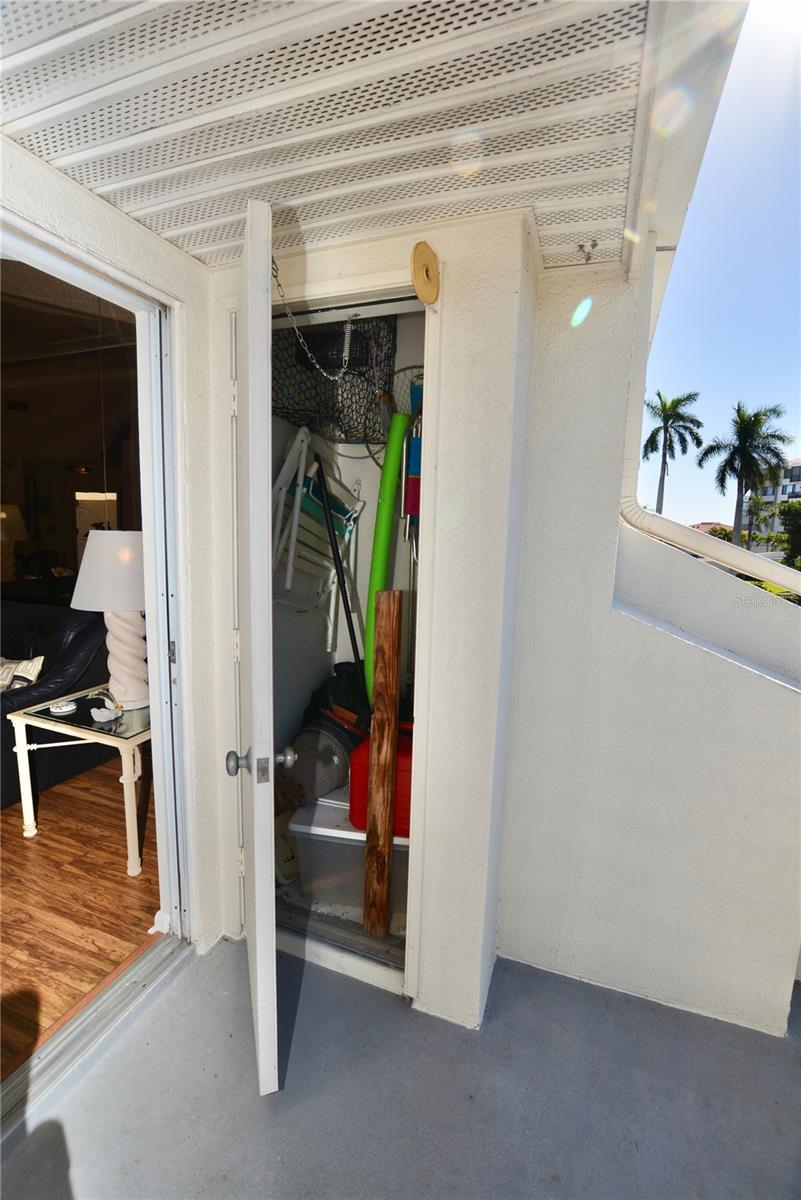 VISTA VERDE - Residential