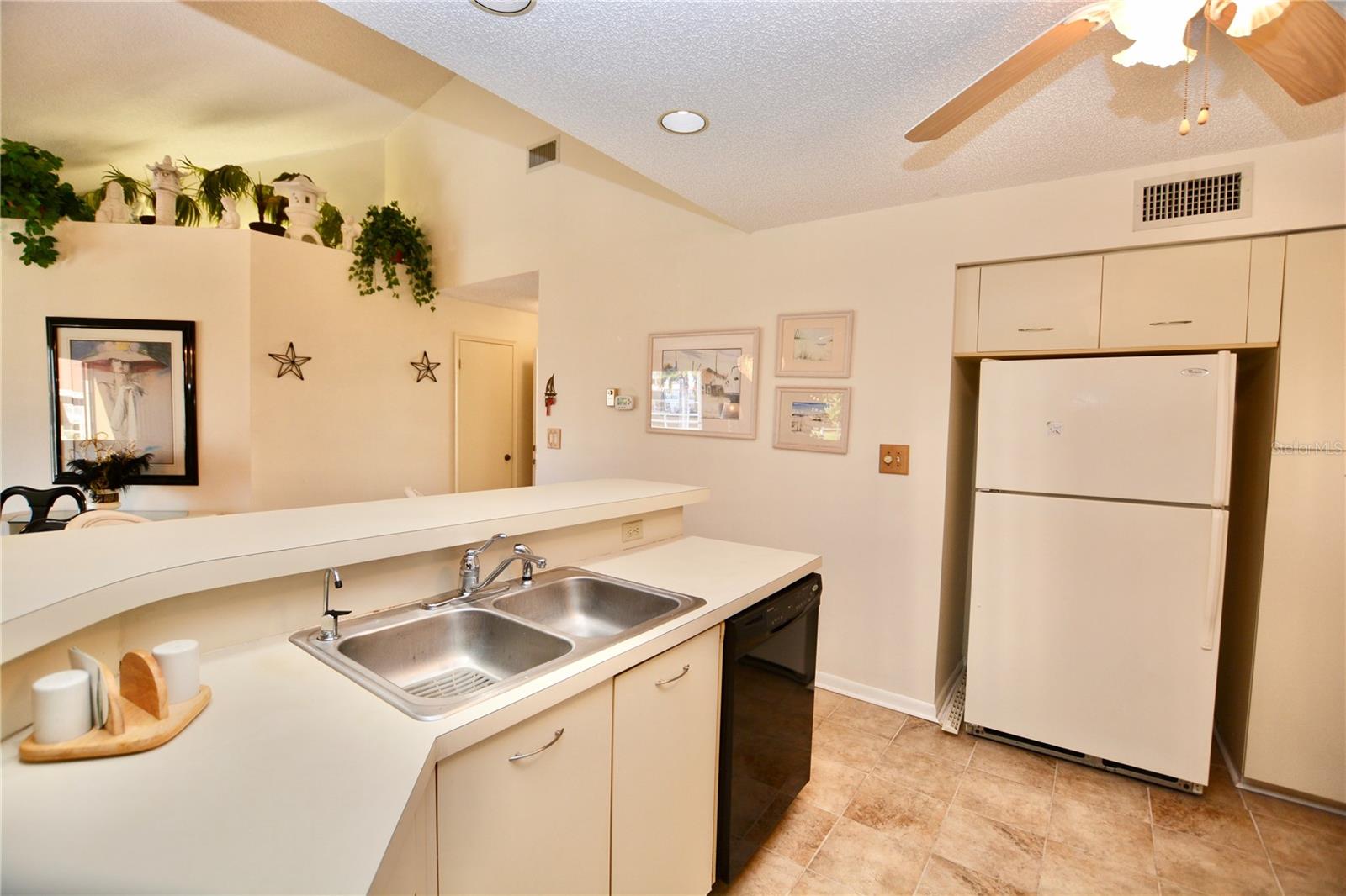 VISTA VERDE - Residential