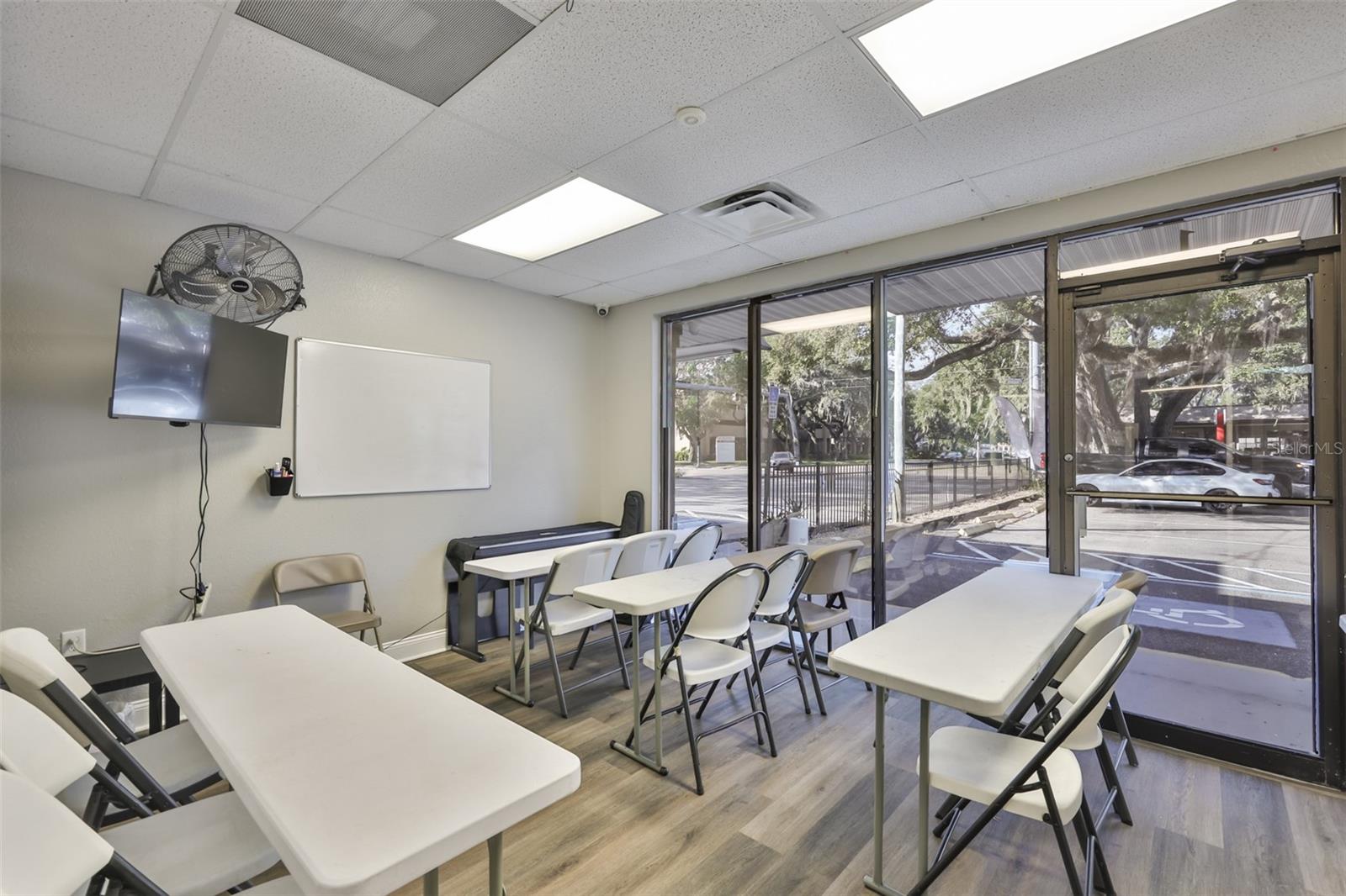 UNPLATTED - Commercial Lease