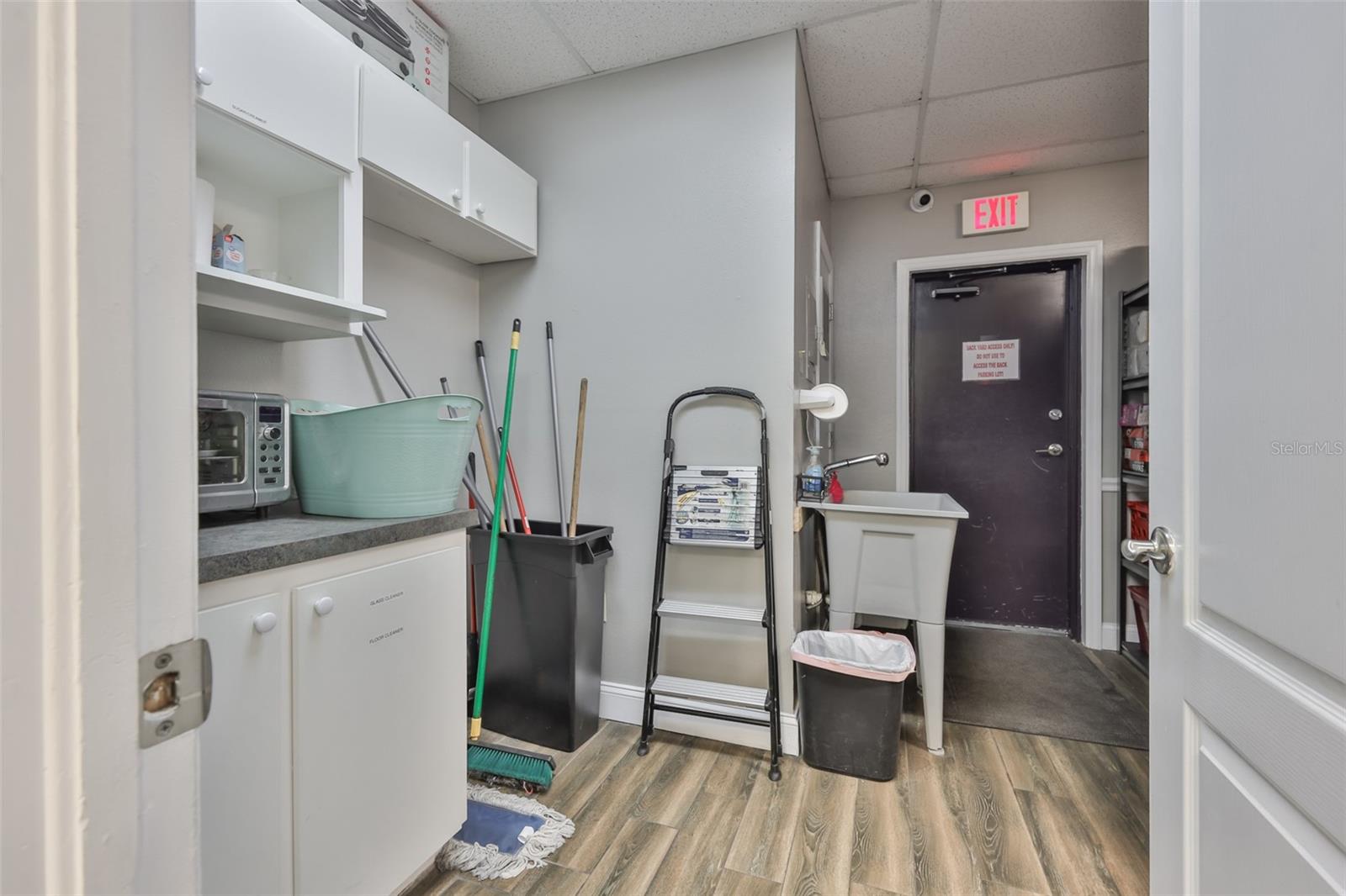 UNPLATTED - Commercial Lease