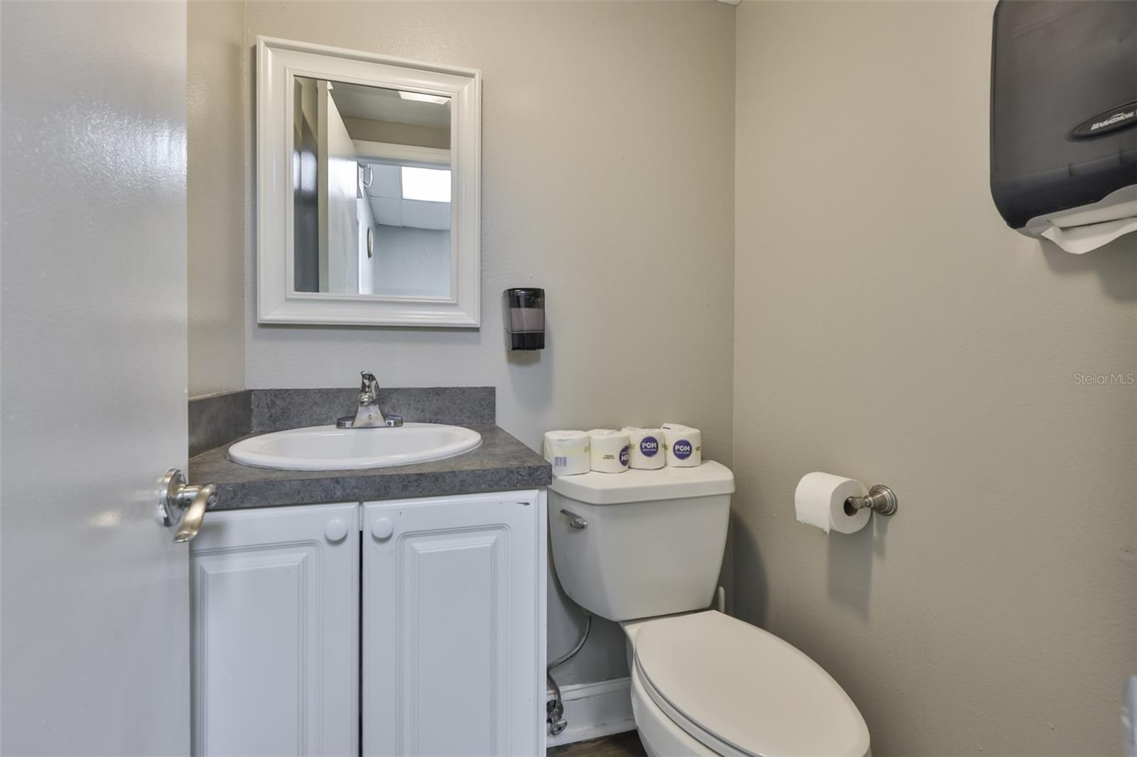 UNPLATTED - Commercial Lease