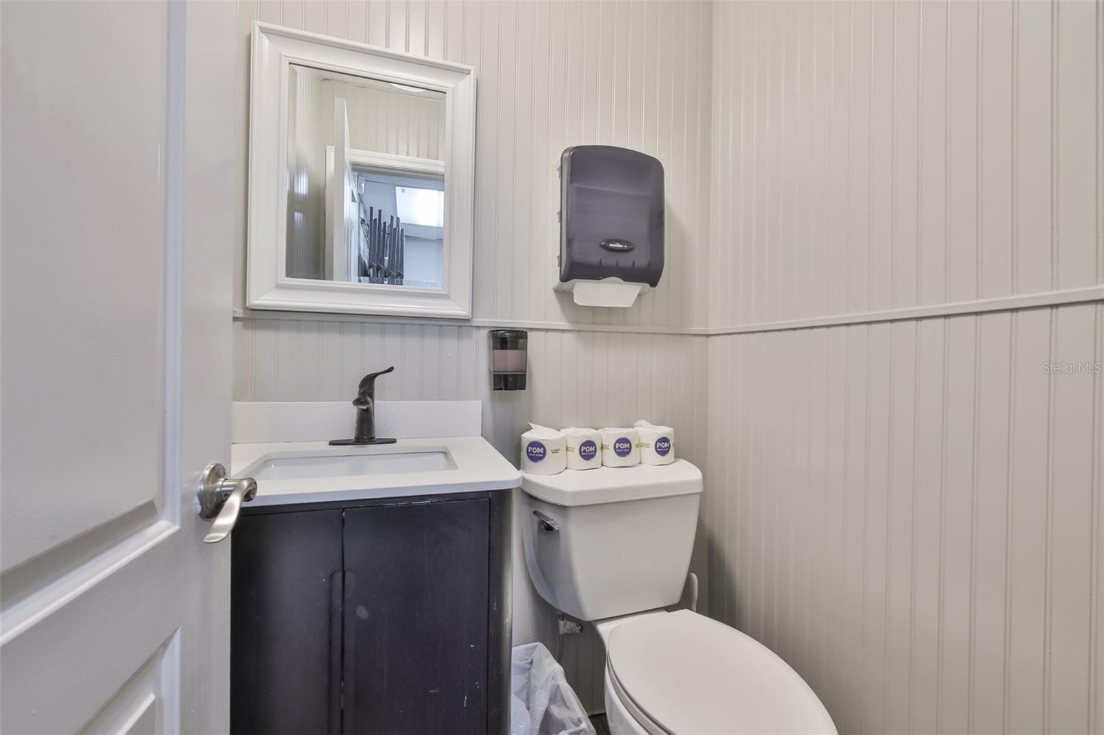 UNPLATTED - Commercial Lease